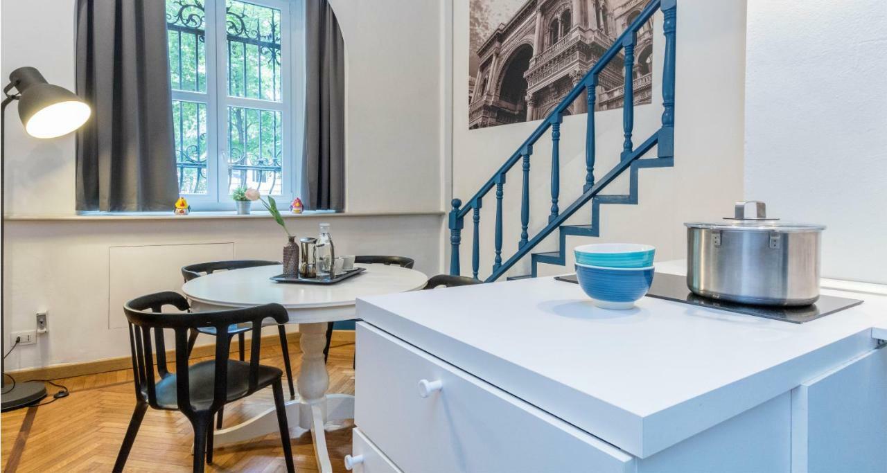 Ferienwohnung Hintown Castle Mansion Mailand Exterior foto